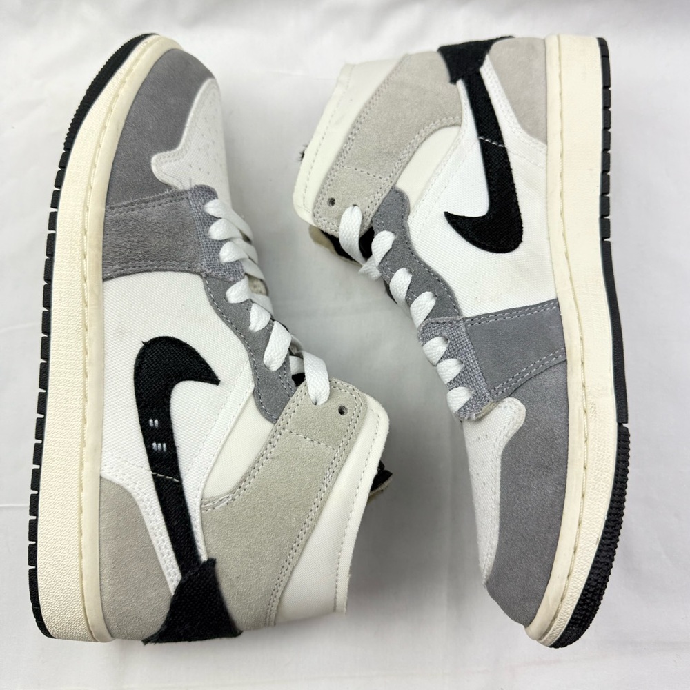Nike Mens Air Jordan 1 Mid SE Craft high top sneakers in the 'Cement Grey'